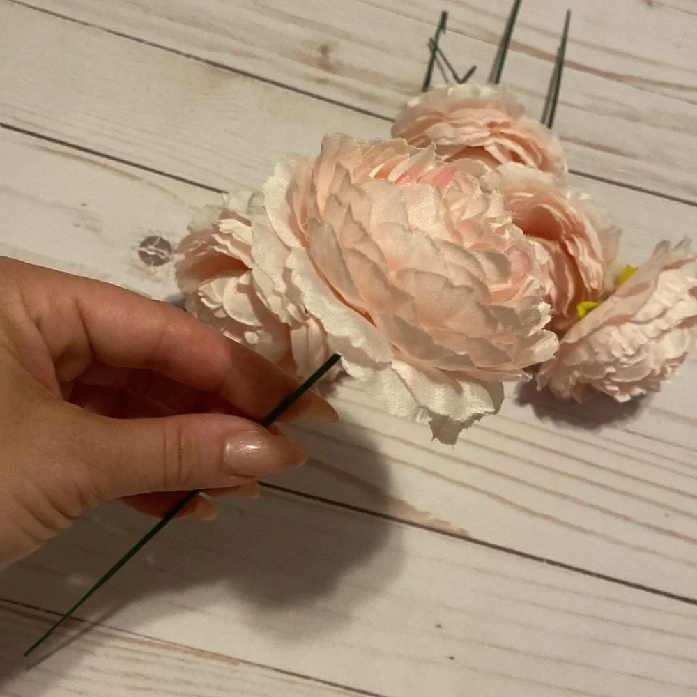 6 pink artificial flowers